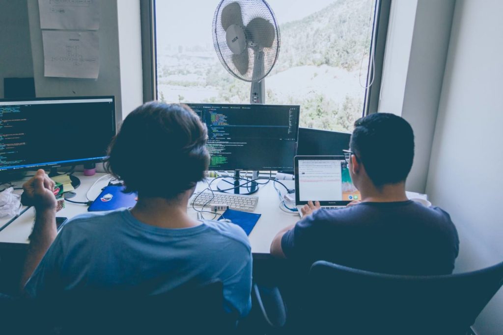 Web系のプログラミング言語を学べるおすすめのスクール3選