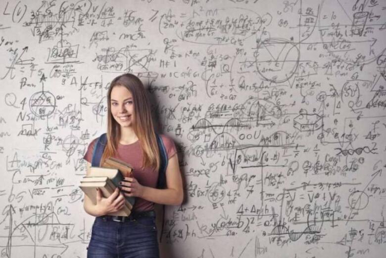 プログラミングに数学が絶対必要というわけではない！あれば有利という程度