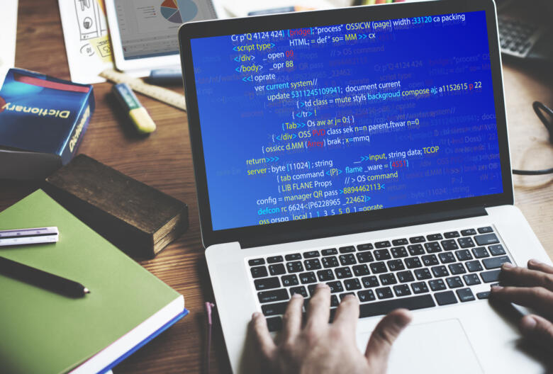 プログラミングは意味ないといわれる4つの理由を解説！効果的な勉強法も紹介